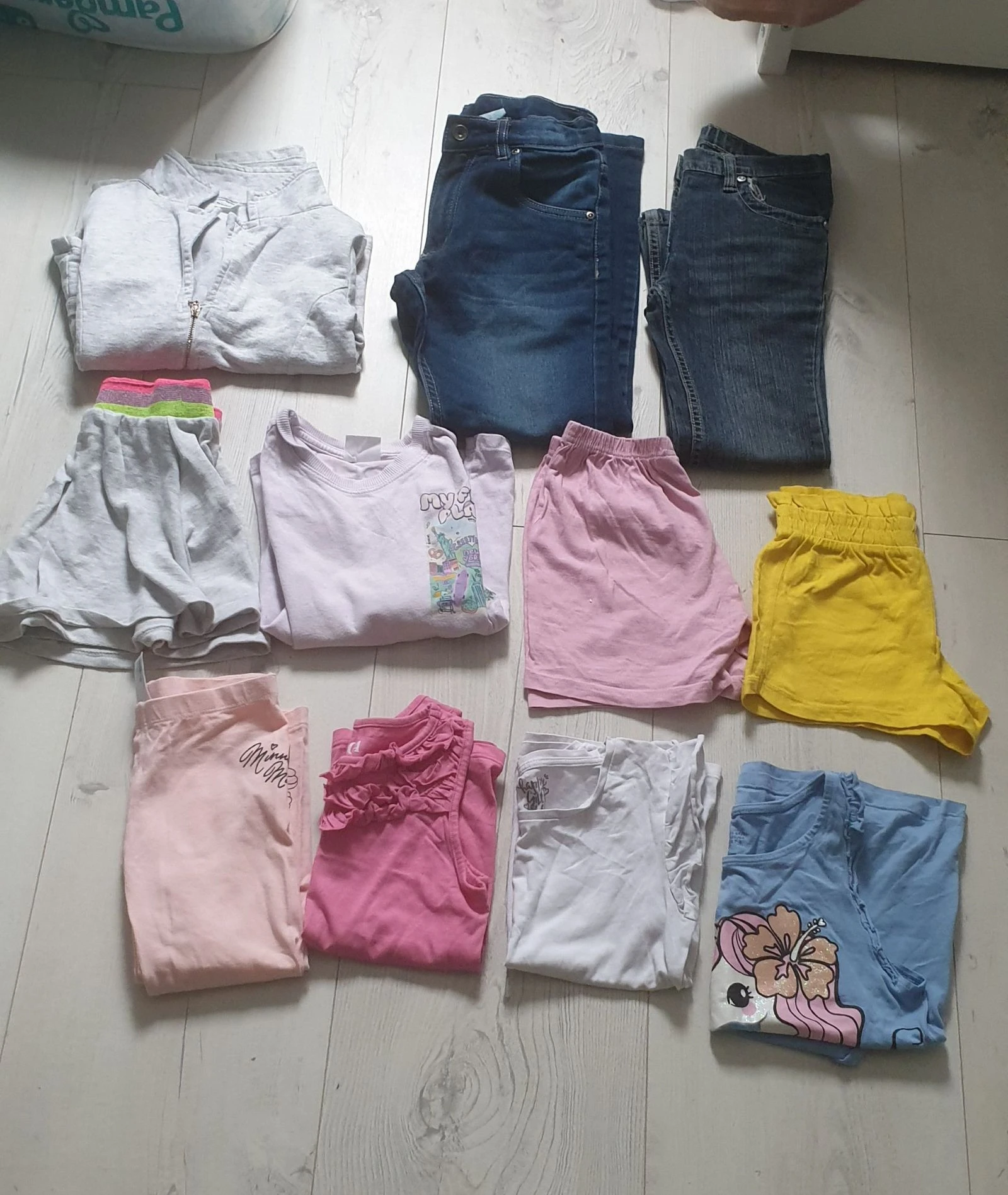 Lot vêtements 7 ans fille 